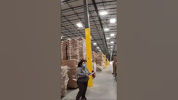 A typical day at the warehouse shipping orders #youtubeshorts #shorts #logistics