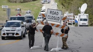 Manhunt underway for murderer of Ohio family