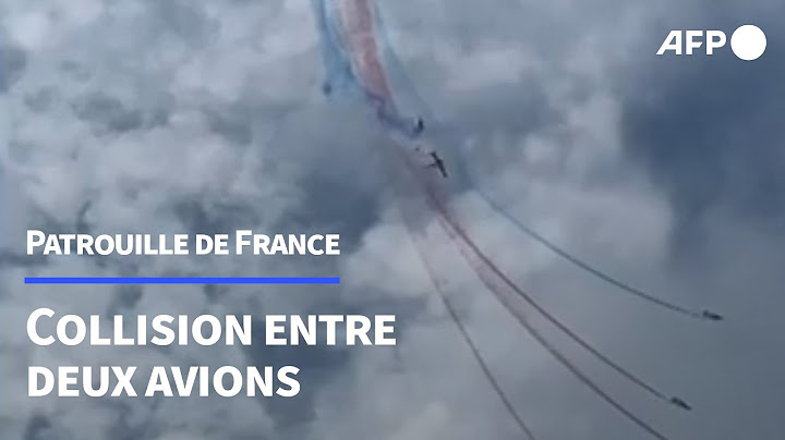 Trois blessés après un accident entre deux avions de la Patrouille de France | AFP Images