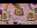 ぽっちゃりネコの鈴付きチャーム　カラーアートレジン