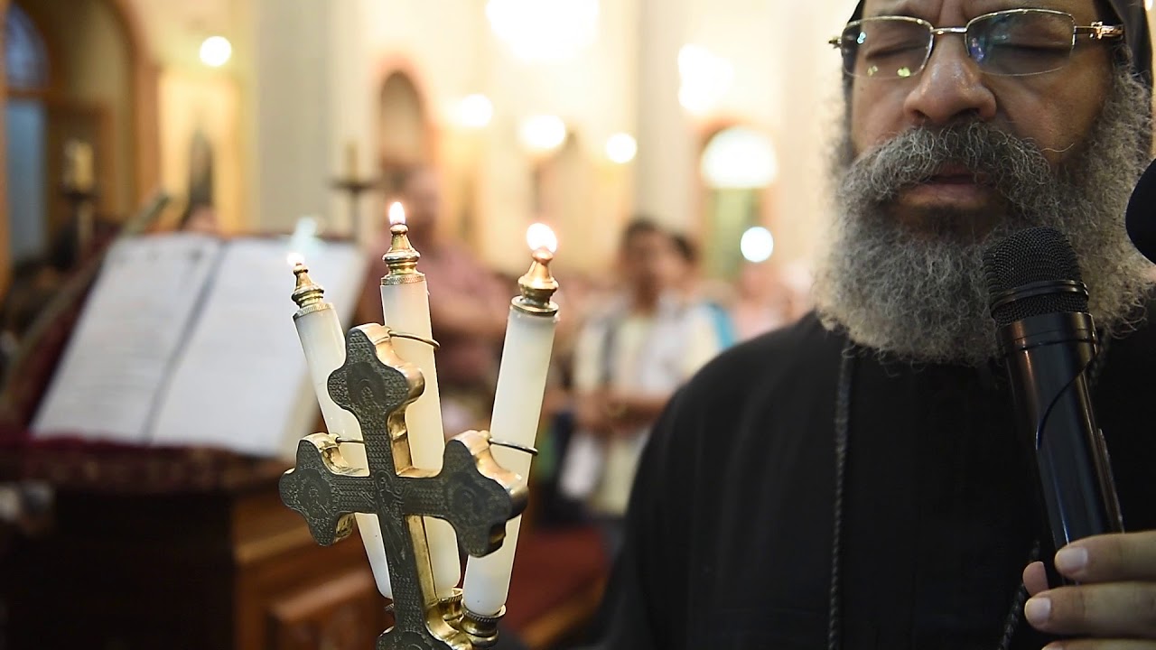 افنوتى ناى نان الانباء رافائيل سكرتير المجمع المقدس .. تصوير جورج اديب