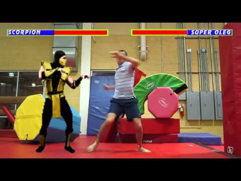 Mortal Kombat versus het echte leven | Schorpioen versus SuperOleg