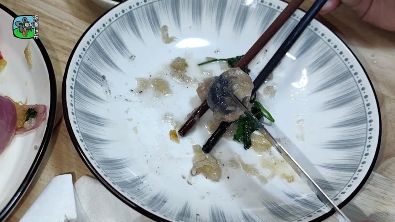 越南炒猪眼，差点喷了我一脸 #我的厨房日记 #美食vlog - YouTube