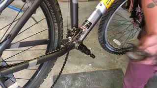 Bike Kitchen: Bottom Bracket Overhaul