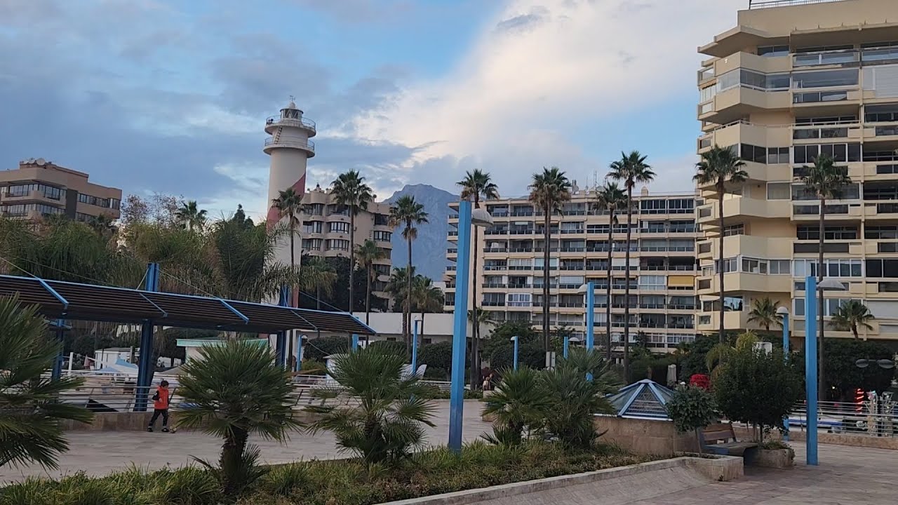 December 30th 2023 Marbella waiting for New Year's Eve