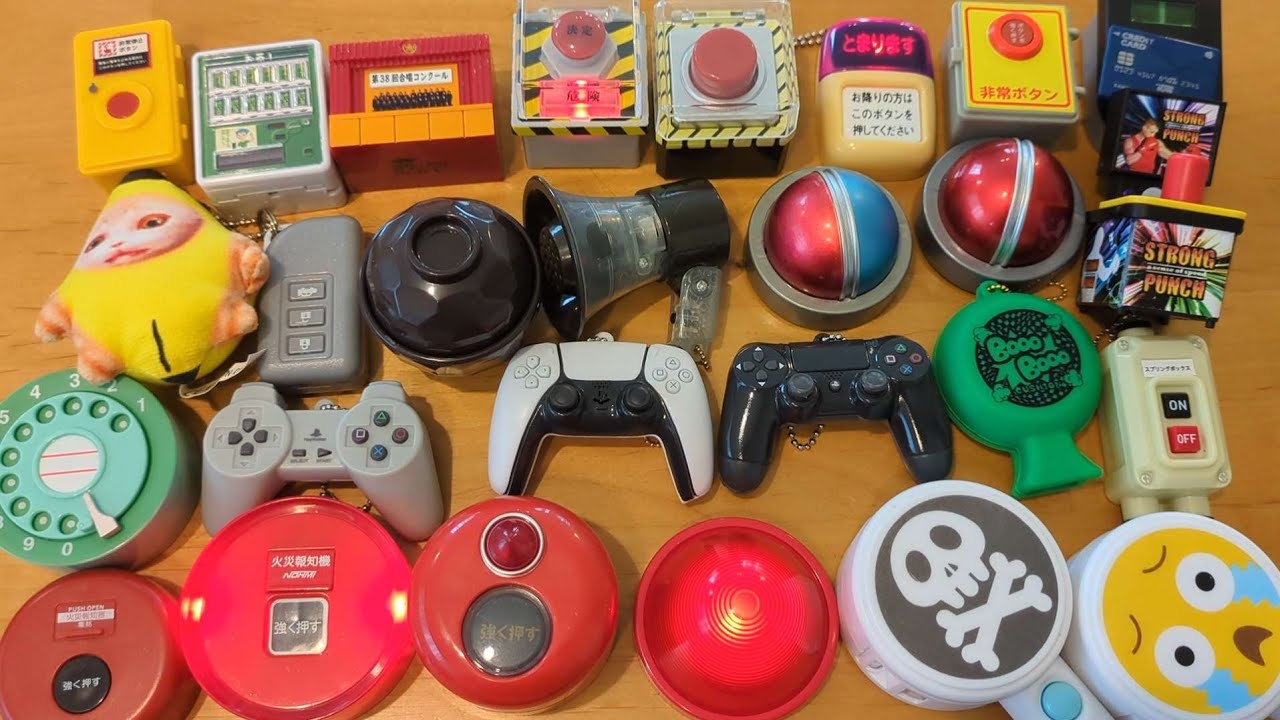 色々な音が鳴るガチャガチャ / A capsule toy that makes sounds and is popular among Japanese people