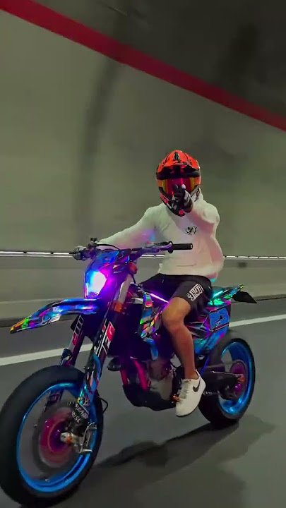 Give me a grrr and i wheelie it🚀 #keepsupportings #dirtking #supermoto #smartphone #subscribers👈️