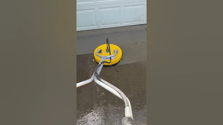 Watch this real-time driveway cleaning 💥 No speed-up, just results 💦