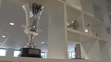 Dit is hem dan: de gigantische Silver Cup!