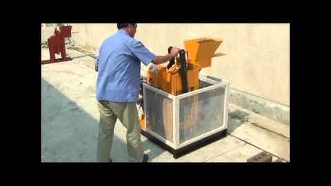 FL1-25 diesel engine compressed earth brick machine