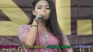 SIF ENTERTAINMENT   AMELIA   MENYULAM KAIN YG RAPUH