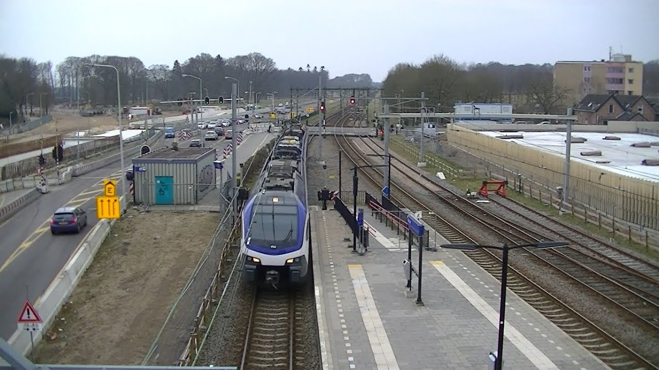 Spoorwegovergang Dieren // Dutch railroad crossing