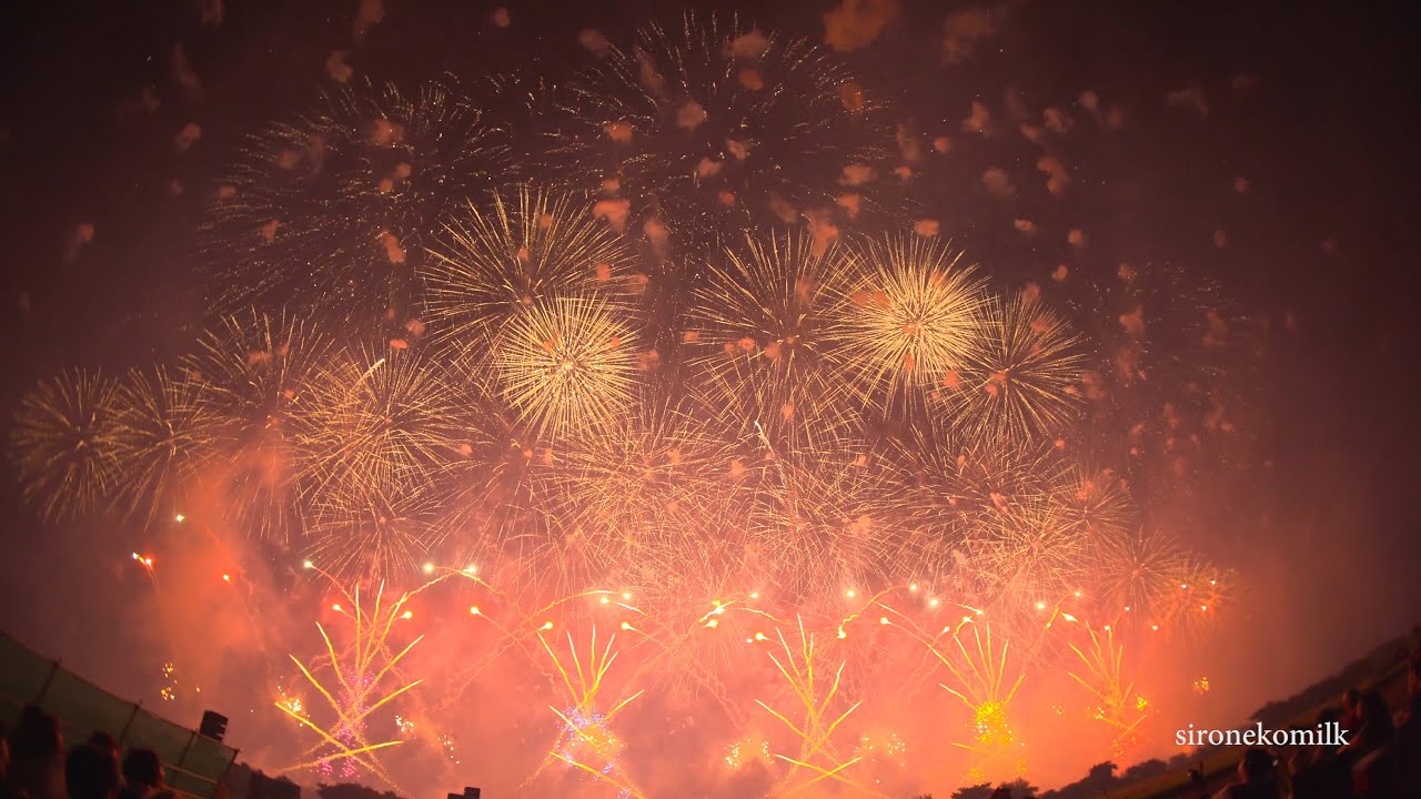 4k 16年 感動日本一の赤川花火大会が圧巻 エンディング花火と希望の光 二尺玉打ち上げ Akagawa Fireworks Festival Closing Show Youtube 4k 16年 感動日本一の赤川花火大会が圧巻 エンディング花火と希望の光 二尺玉打ち上げ Akagawa Fireworks Festival Closing Show Youtube