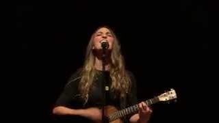 Sara Bareilles - Chandelier (Sia cover) - Sydney 21 Sep 14