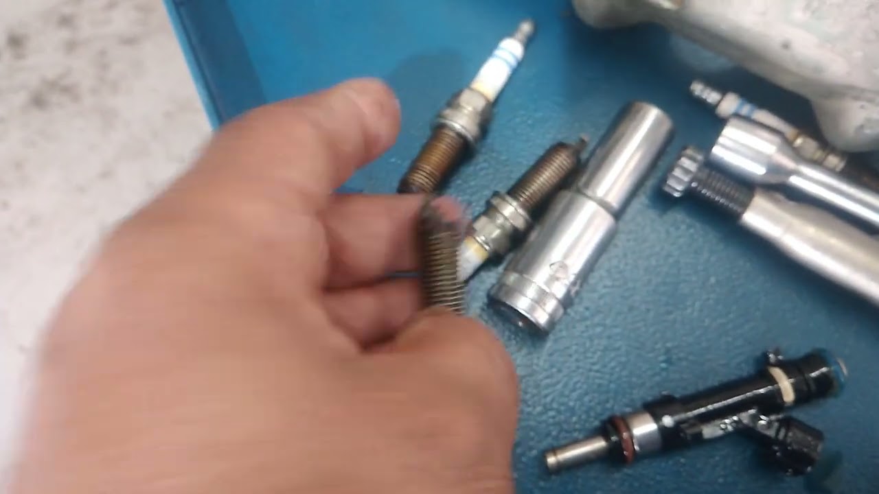 COMO TROCAR AS VELAS DO VERSA 1.6 E TIRAR OS BICOS