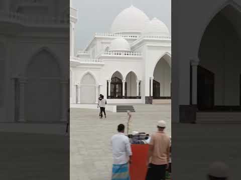 কি সুন্দর মসজিদ এটা কোথায় বলতে পারেন#faridpur #shortvideo #shorts