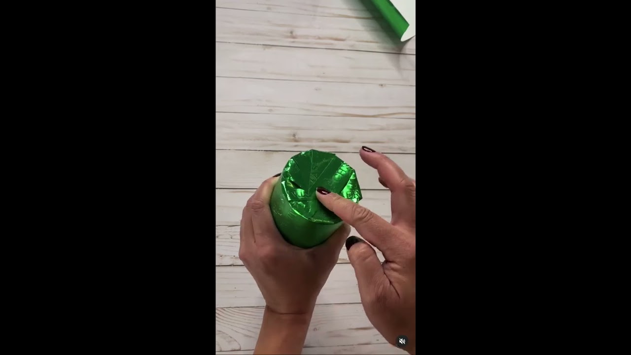 How To Wrap Cylindrical Gifts Gift Wrapping Hacks For The Holidays Cr Lenniamc