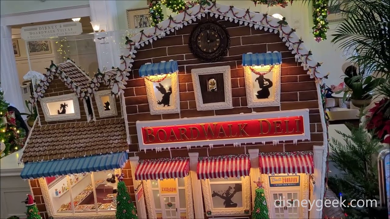 WDW: Disney's Boardwalk Resort - Gingerbread Display Orange Bird Appearance