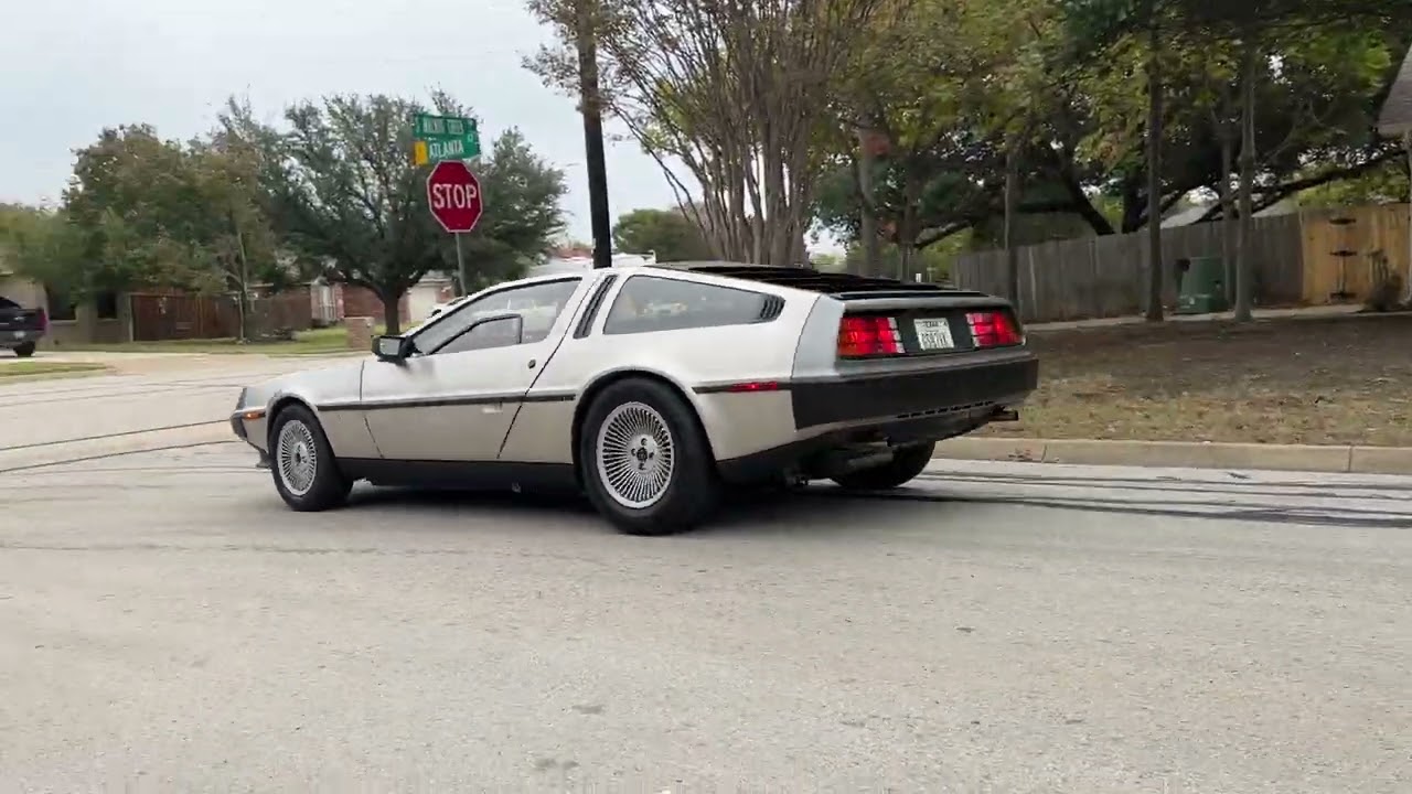 DeLorean Scene-2