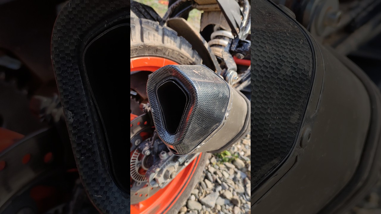 Ktm Duke 250 With Akrapovic Exhaust 