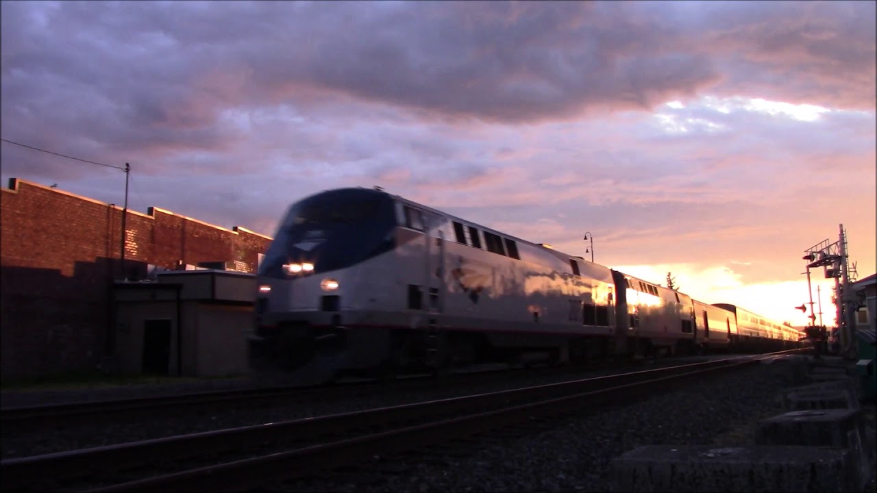 Amtrak's Coast starlight During Sunset In Puyallup, WA! YouTube