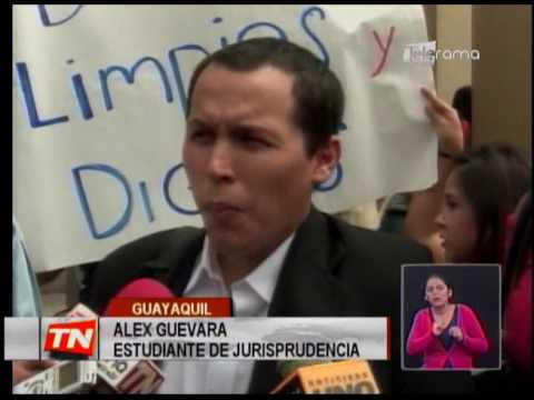 Denuncian robo de equipos en facultad de jurisprudencia