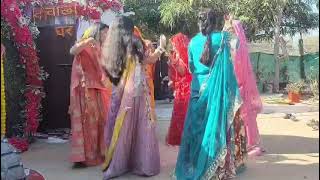 #weddingvibes #meredholna #groupdance 