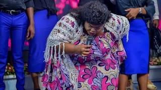 Maman Eunice Manyanga - LIZIBA | live AOÛT MOIS DE PRIÈRE 🙏 ( CENTRE ÉVANGÉLIQUE MOISSON DIVINE )🥶🙌