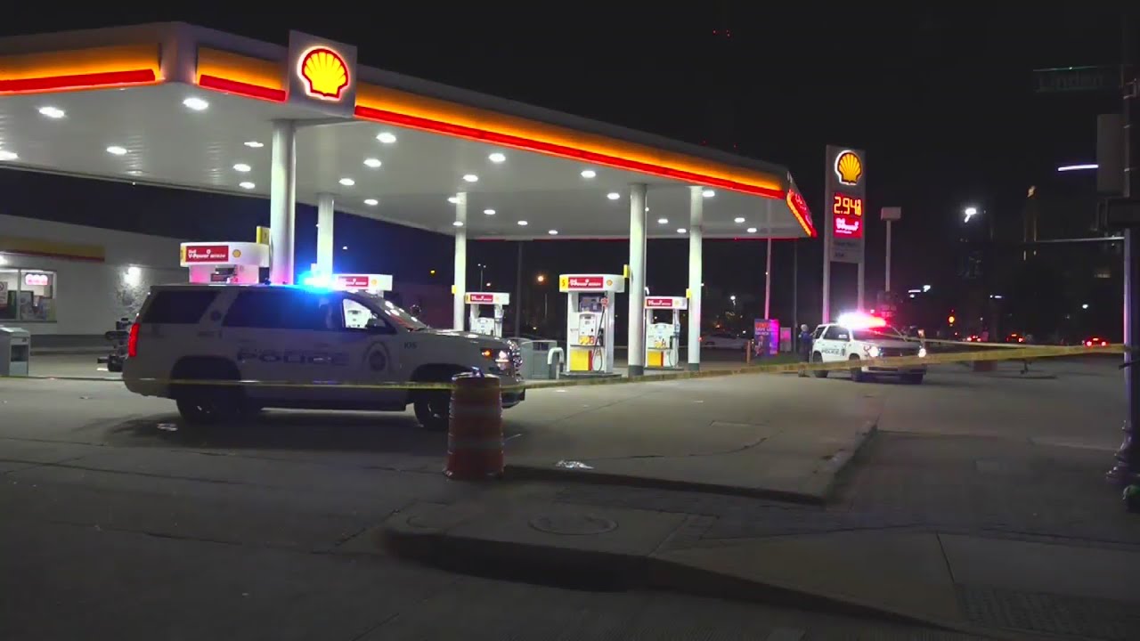 Man shot at gas station in Downtown St. Louis - YouTube