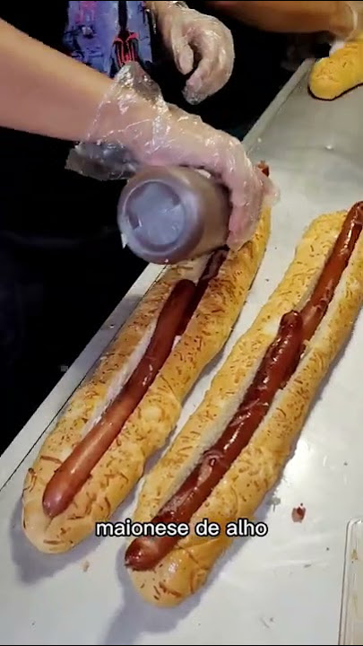 10 receitas gourmet de cachorro quente para degustar no Dia do Hot Dog