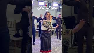 ArtImages Pașcani ! 📸 #live #celmainoucolajlive #traditie #showdemanele #romania #nunta #duet