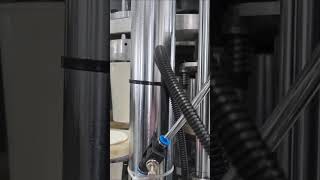 The paper bowl machine is operating stably in the factory