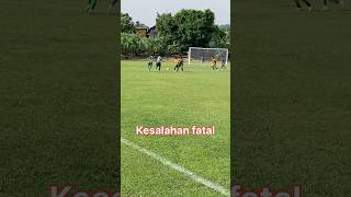 Bahaya !! Harusnya di kartu kuning !! #videoviral #fyp #sepakbola #tarkam