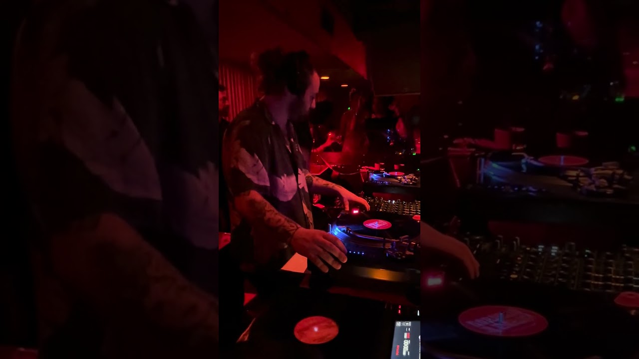 The roof is on 🔥 with Euro Nettuno straight from Italy 🇮🇹 playing at Jolene Sound Room in Miami!