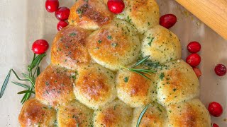 My Garlic Bread Christmas Tree is SO EASY 😍 #shorts