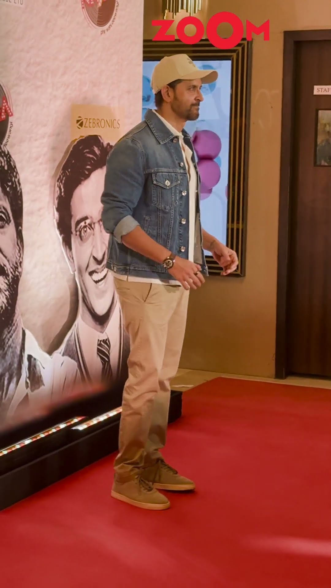 Hrithik Roshan's DAPPER look at the celebration of his 25 years completion in industry ? #hrithik