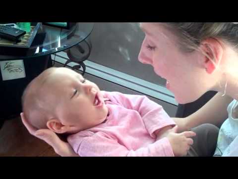 Mommy singing to Baby Reese - YouTube