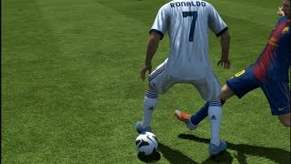 Messi nutmegs ronaldo in el clasico