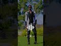 Ukivaa Suity Piga Picha Raphoclints Ukivaa Suity Piga Picha Raphoclints