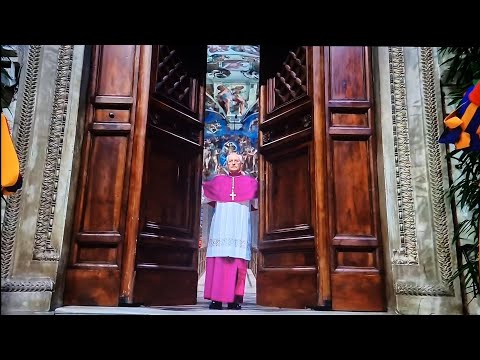 Conclave, - Extra omnes, si chiudono le porte della Cappella Sistina! #conclave #vatican