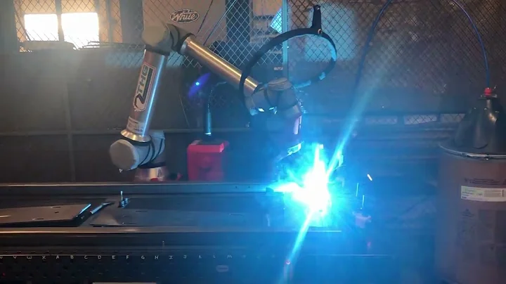 New Collaborative Robot (Cobot) with MIG Welding Capabilities