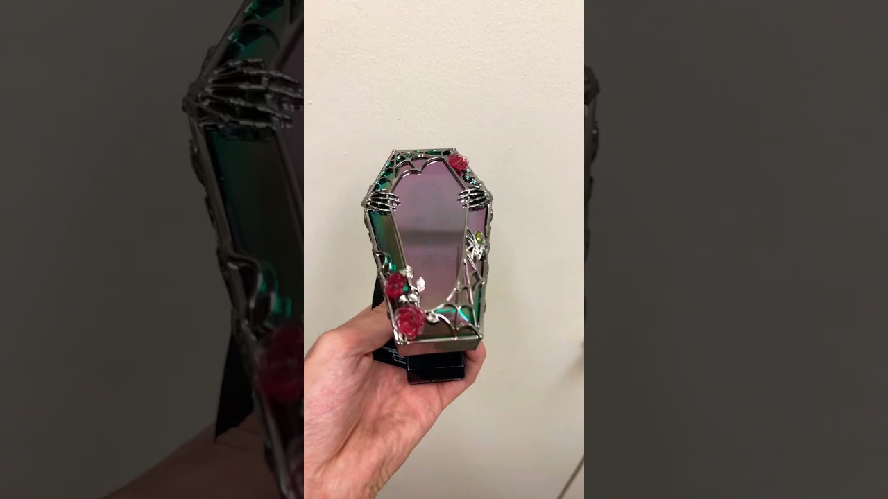 Spooky Coffin Wallflower Plug-In 