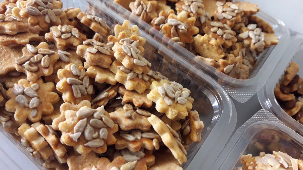 قريشلات مالحين هشاش ومقرمشين بالزريعة ( دوار الشمس) مع الكمية اللي خرجت العجنة وثمن بيع الكيلو