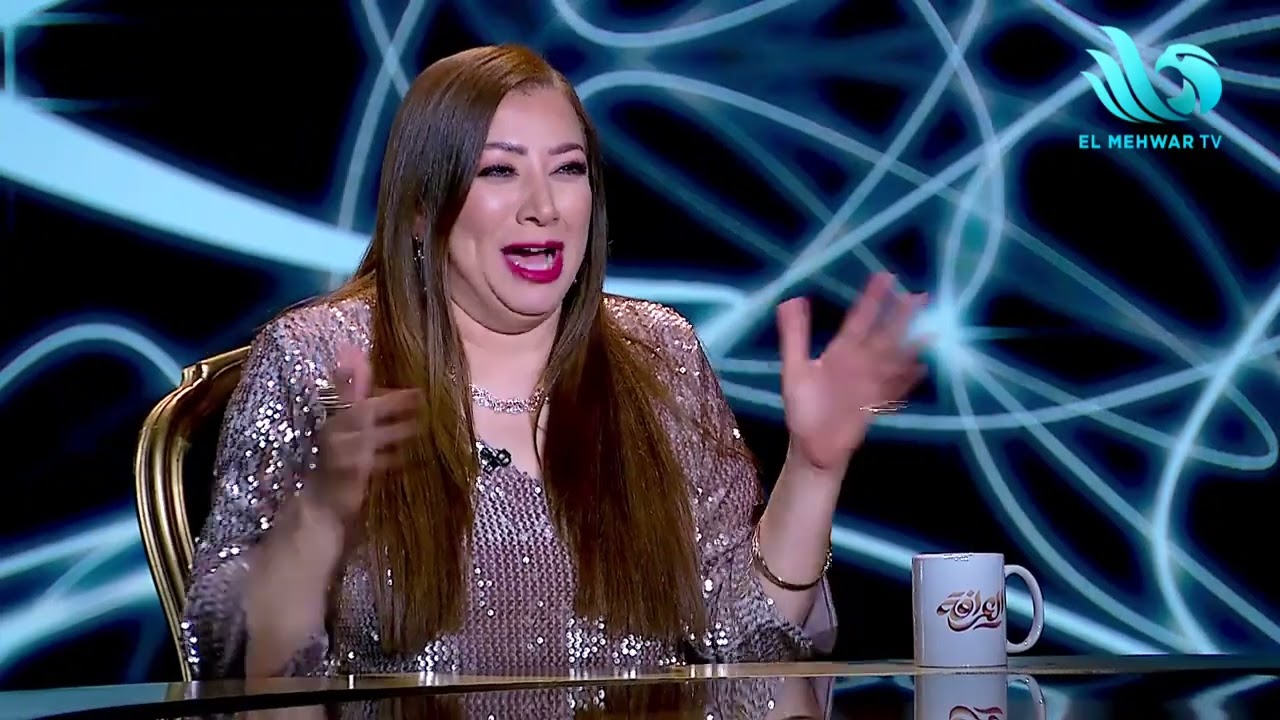 انتصار تكشف تفاصيل خناقتها مع المخرجة كاملة أبو ذكري على كوبري قصر النيل 😳