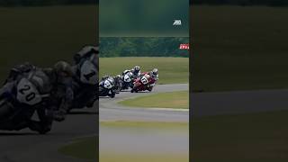 Aaron Yates, Mat Mladin and Miguel Duhamel battle at VIR #motorcycle