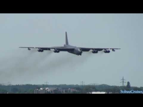 USAF B-52 Low Approach & Fly-By at Berlin Schoenefeld Airport (full HD)