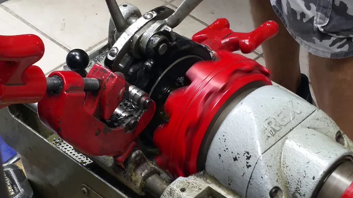 Portable steel pipe threader / cutter by Rex