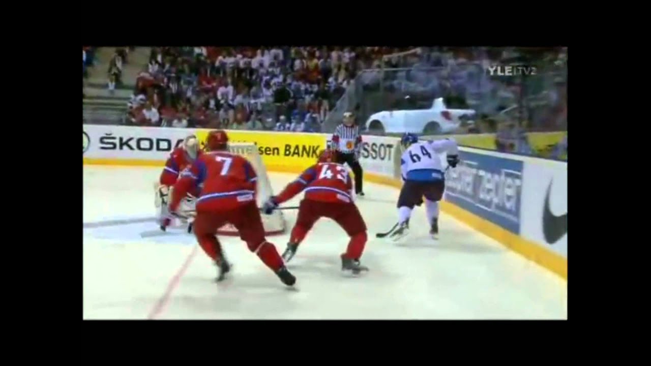Leijonat mm-kultaa 2011 (Poju - Poika saunoo)