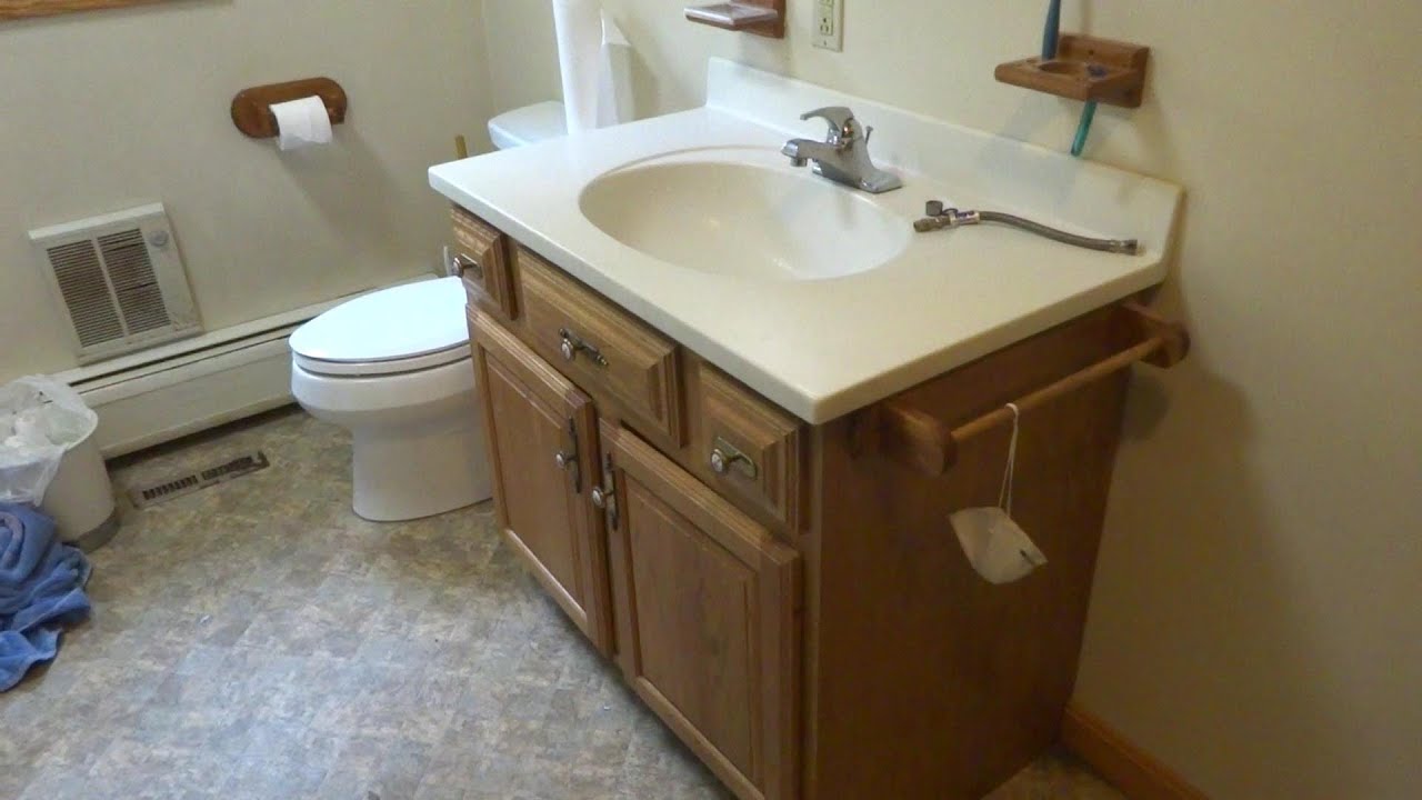 2 BATHROOM SINKS LEAKING WATER YouTube
