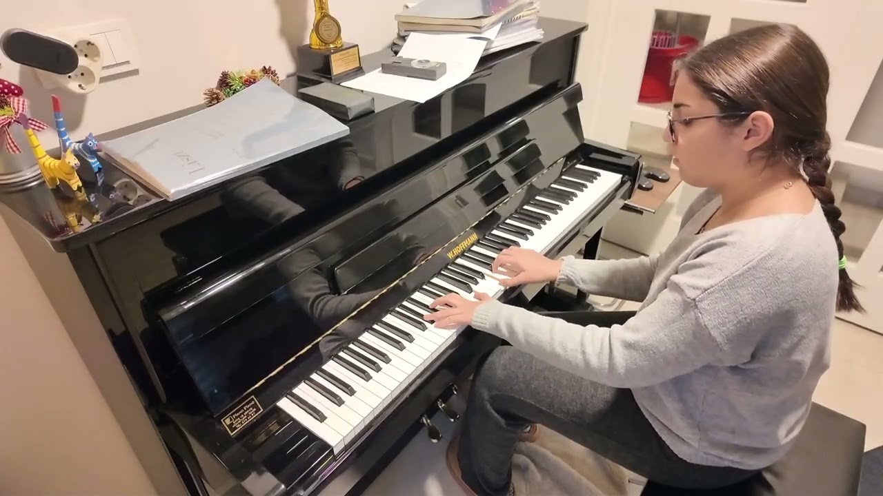 Derin Alpan - J. S. Bach Prelude no 1 C major.